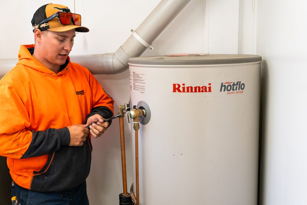 What is a Plumber and What Do They Do?